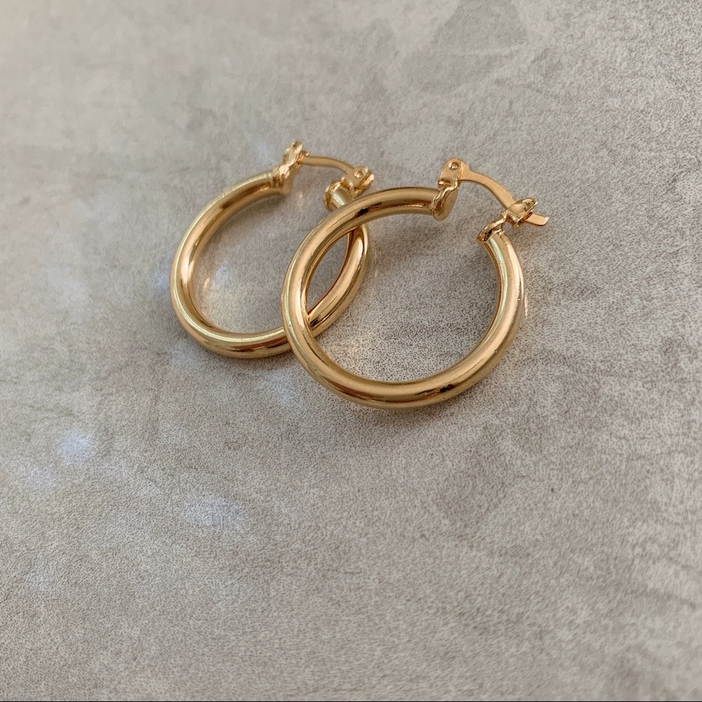 Small Tube Hoops | 18k Gold Filled - Picture 3 of 4